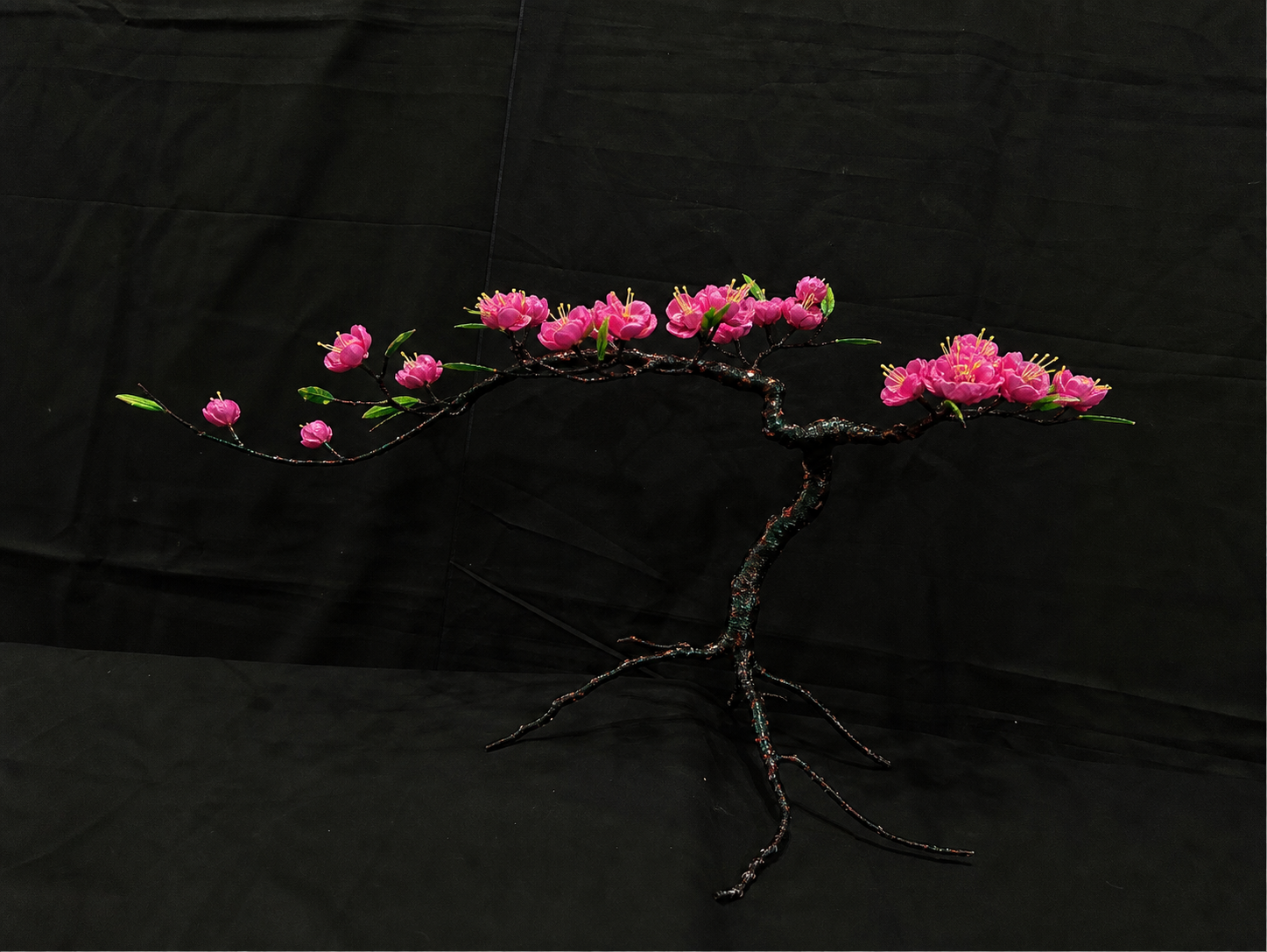 梅花盤長花藝作品